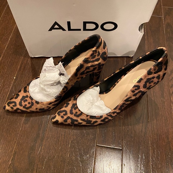 Qayria ALDO sz 9 heels, leopard velvet - Picture 2 of 3